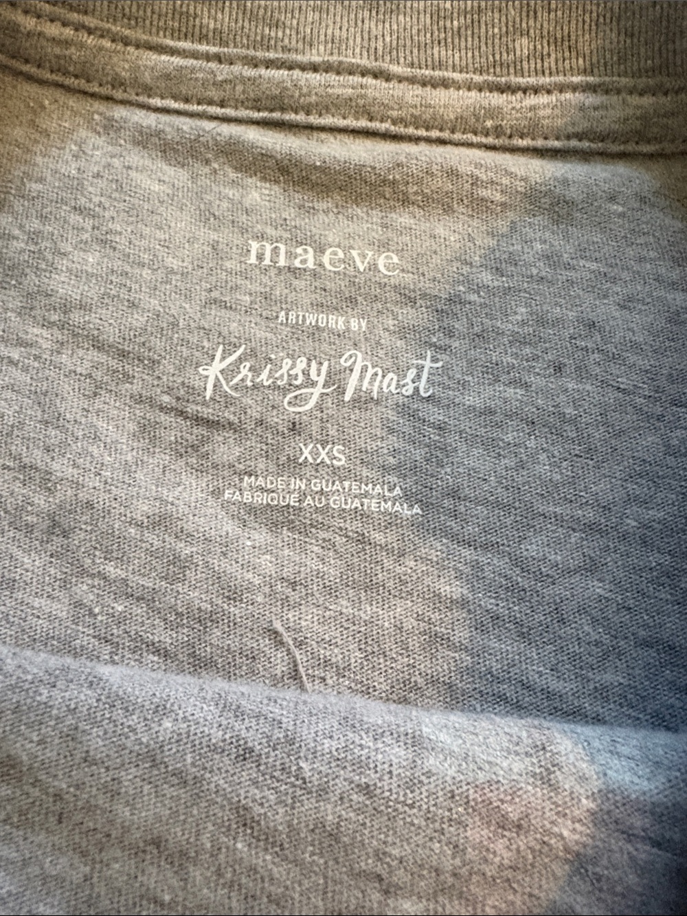Mauve Grey Short-Sleeve Tee with Playful Dog & Gift Graphic - Picture 3 of 4
